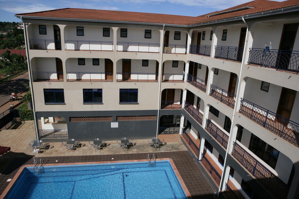 Ivys Hotel Kampala Exterior foto